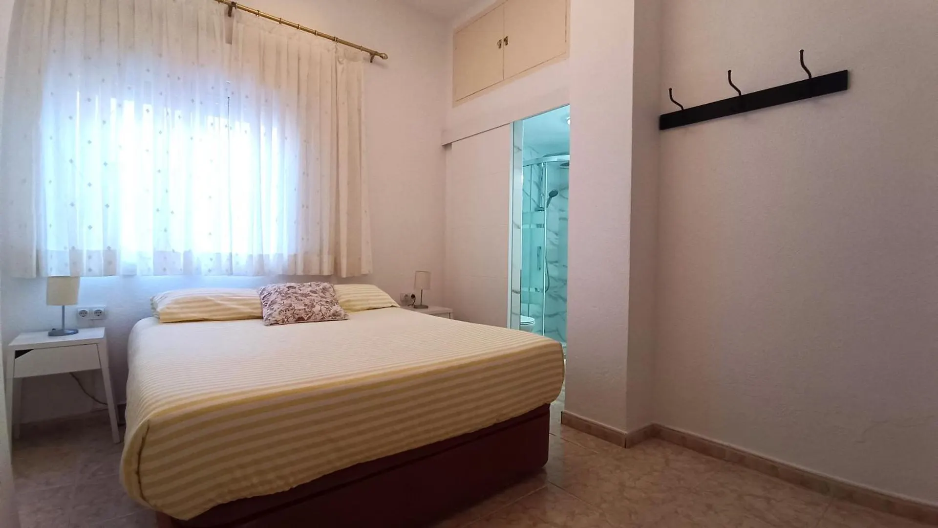 Apartment Ole Playa 5A Beach Front - A Pie De Playa, Sea Views - Vistas Al Mar, Puerto Marina Benalmadena